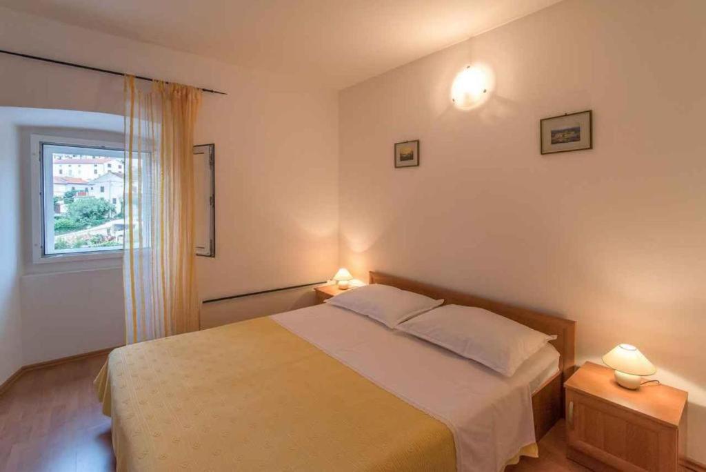 Ferienwohnung Greta Vrbnik Exterior foto